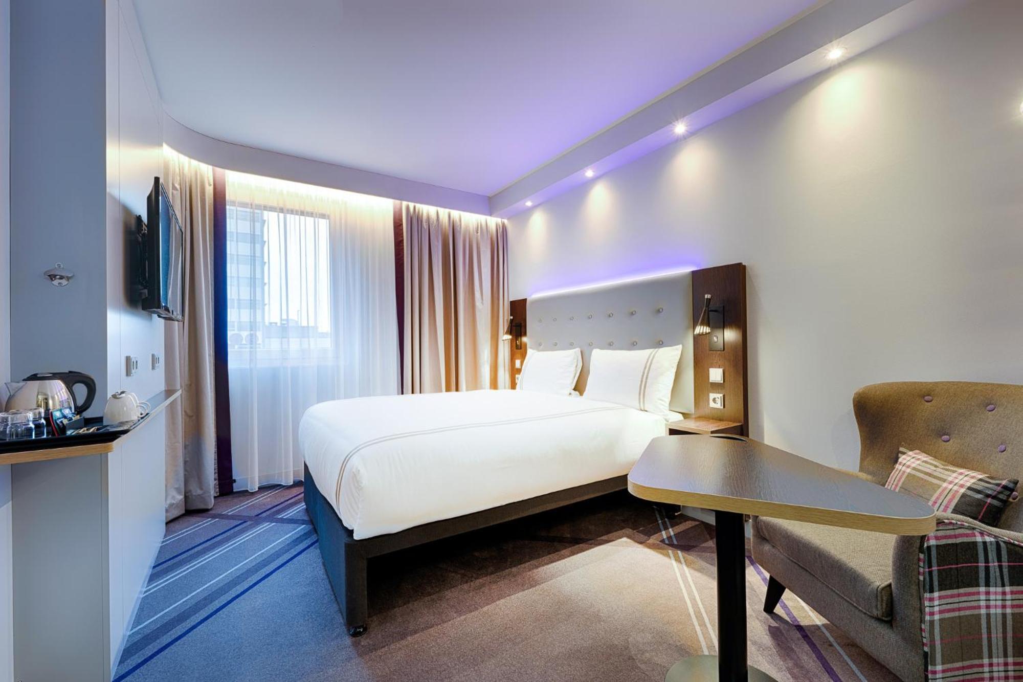 Premier Inn Berlin City Wilmersdorf Exterior photo